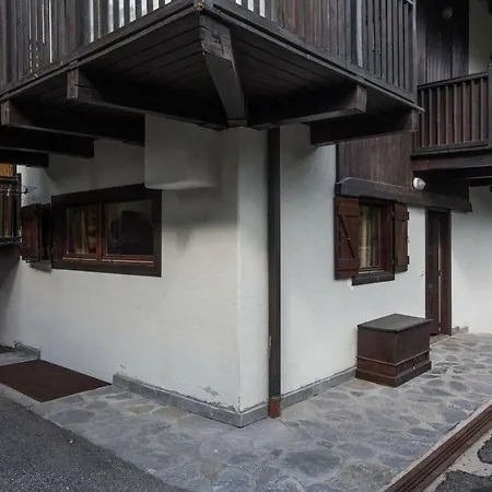 Joivy Idyllic Flat For 7 With Free Parking Close To Ski Lift Courmayeur